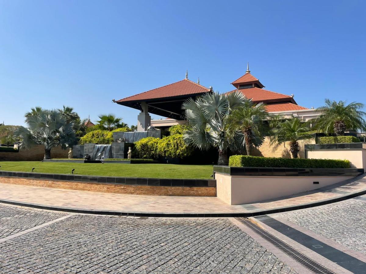 Anantara Hotel Apartment Palm Jumeirah Connected Anantara Hotel ดูไบ ภายนอก รูปภาพ