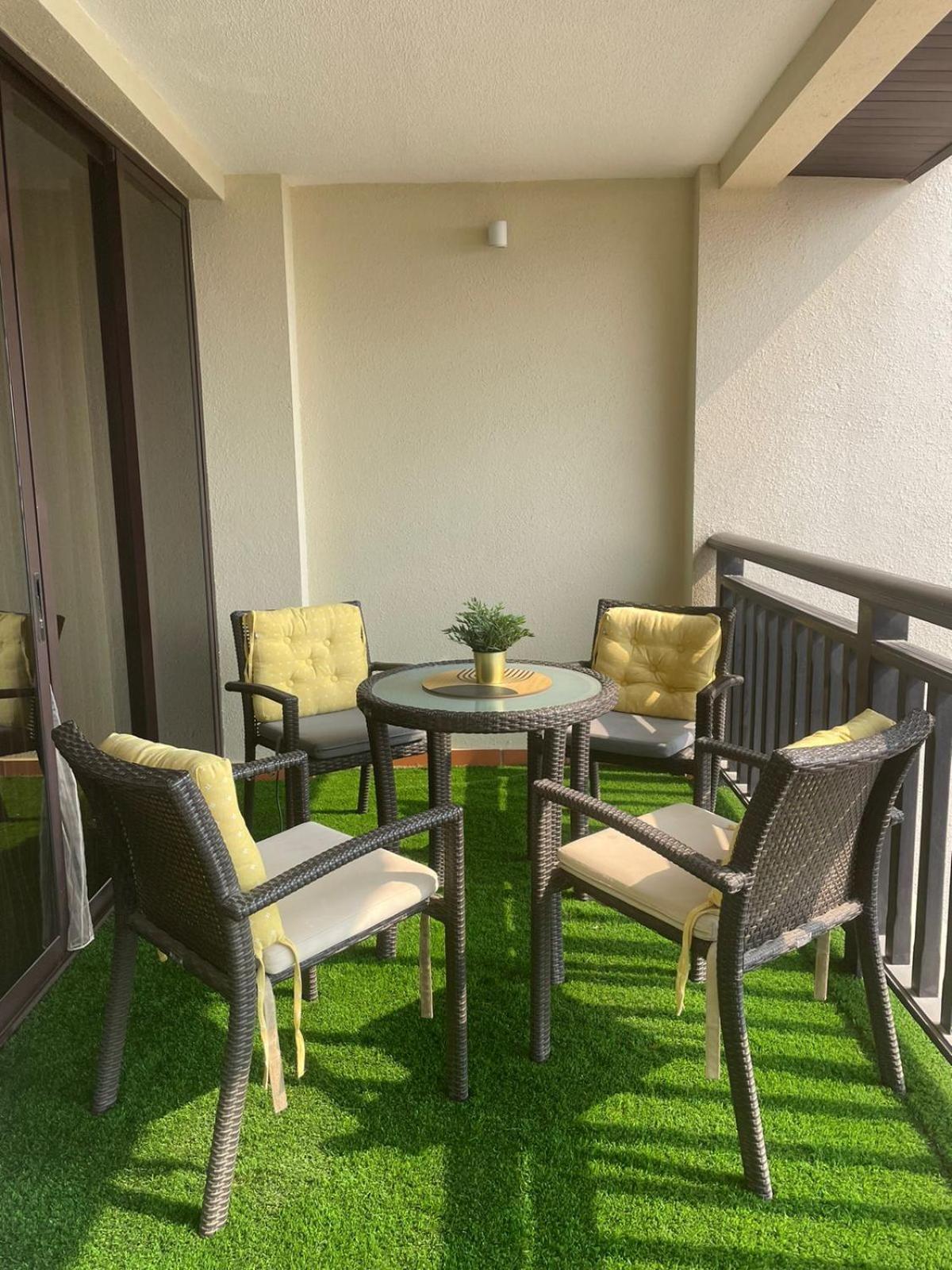 Anantara Hotel Apartment Palm Jumeirah Connected Anantara Hotel ดูไบ ภายนอก รูปภาพ